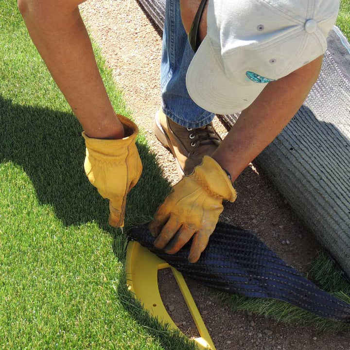 Cutting turf from the top with ProCutta