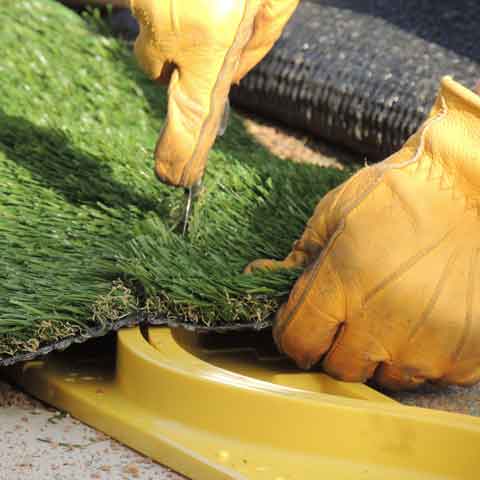 Pro turf installer using ProCutta